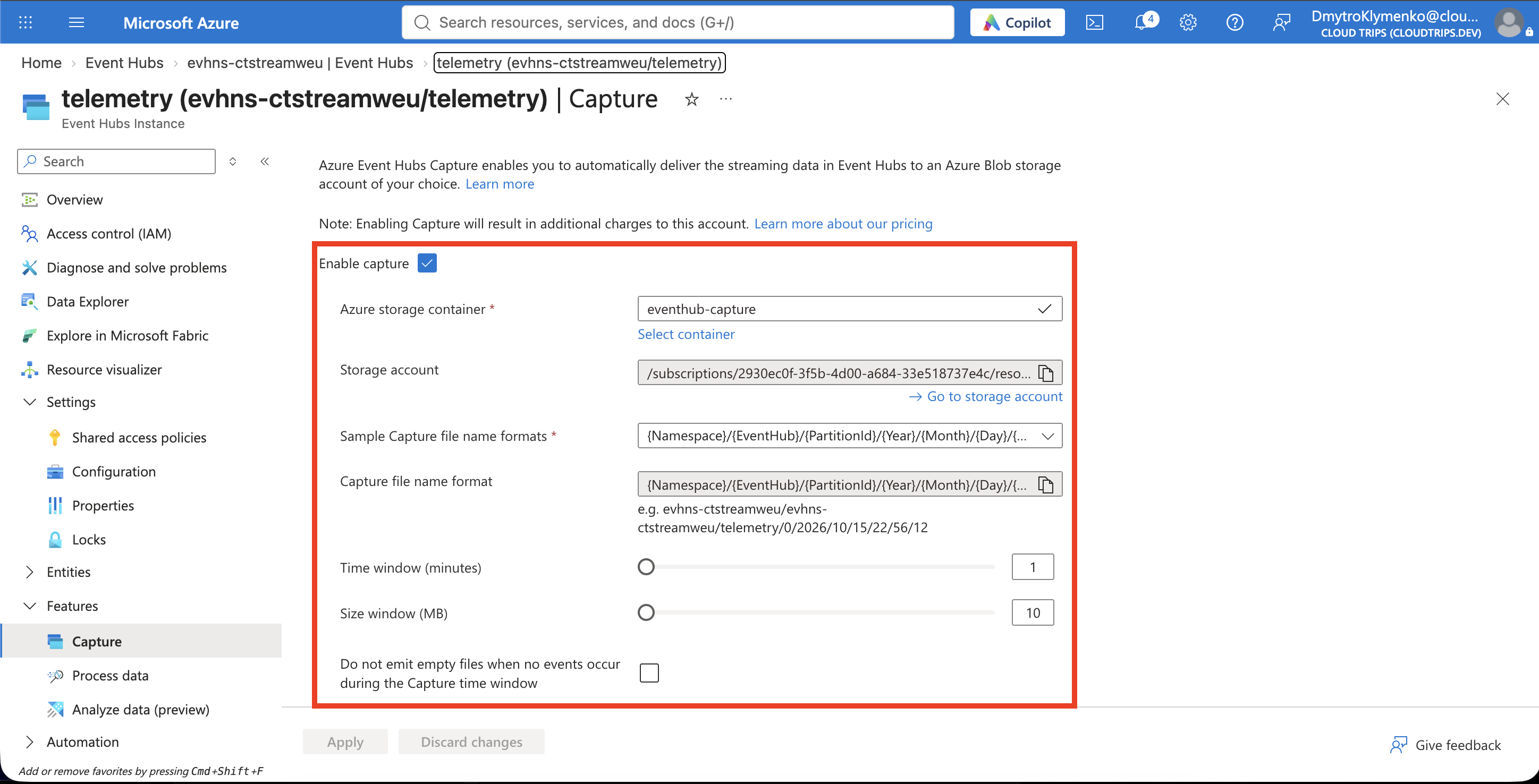 Capture enabled for telemetry with Avro, the archive container, managed identity, and a one-minute window.