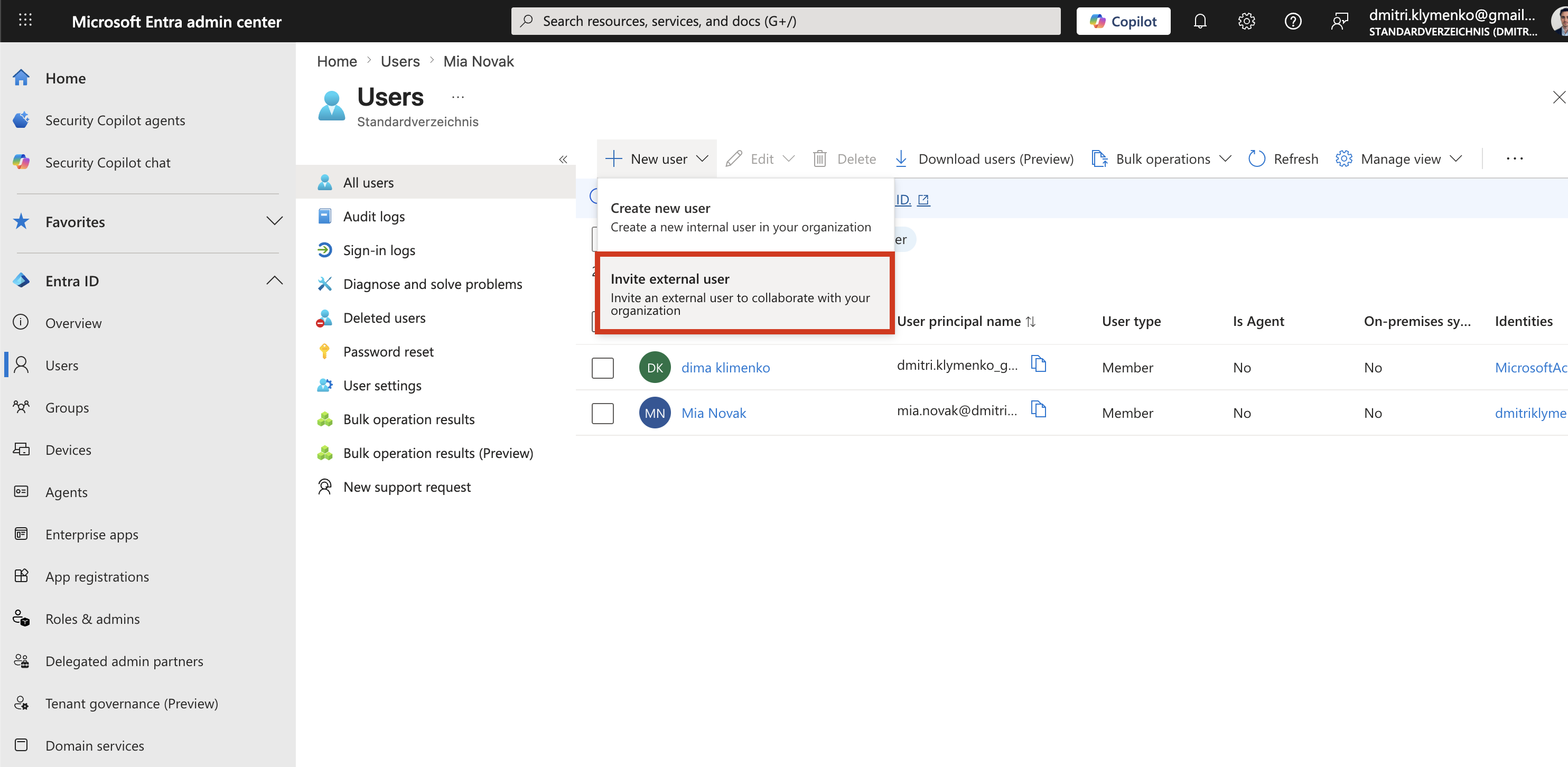 Microsoft Entra Users-Seite mit geöffnetem New user-Menü und sichtbarer Invite external user-Auswahl